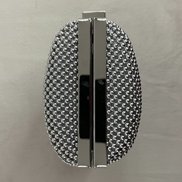 Jessica McClintock Silver Beaded Mesh Frame Evening Bag with Crossbody Chain - Picture 6 of 13